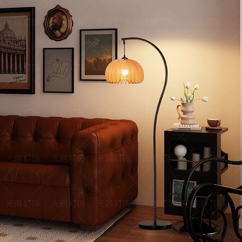 Desk Setup Minimalist - Lampu Lantai Vintage Ruang Tamu Sofa